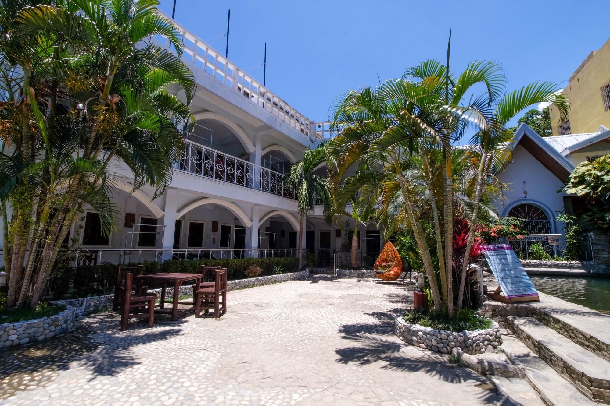 Zen Rooms White Beach Puerto Galera Exterior foto